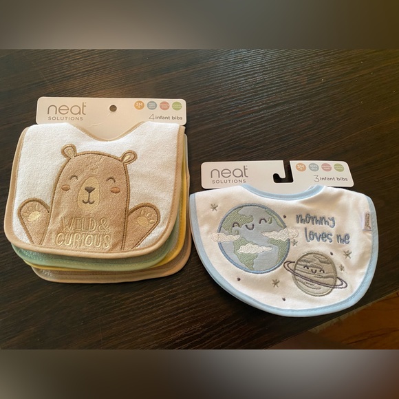 Kids Bib Sets - Picture 1 of 5